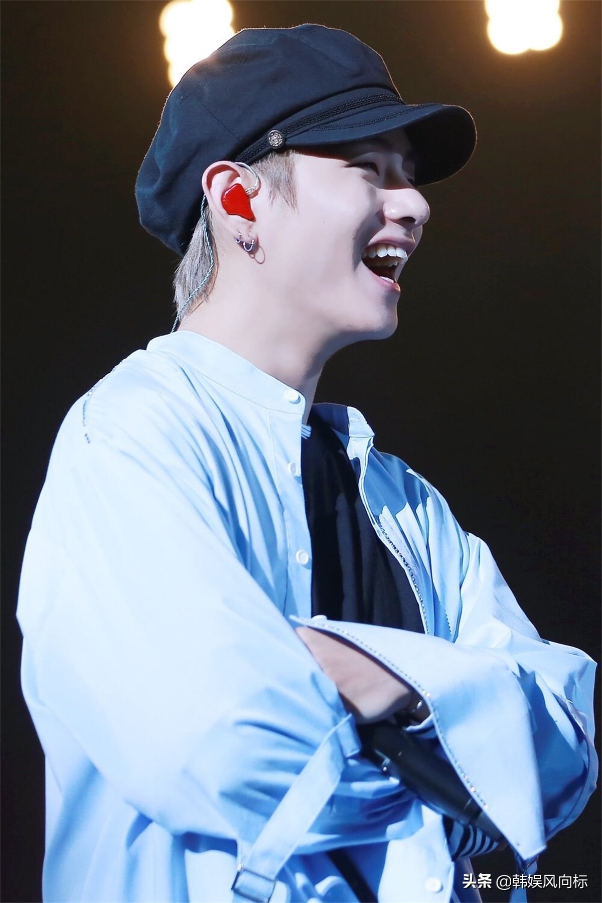 bts朴智旻和金泰亨,bts新歌采访金泰亨朴智旻握手