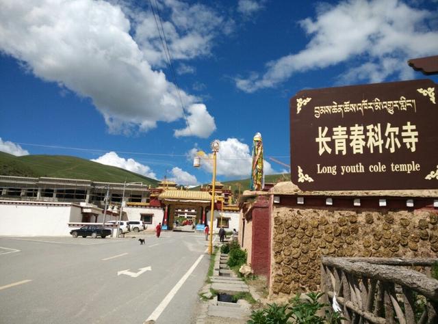 理塘丁真引起的旅游效应,理塘县旅游最佳的地方