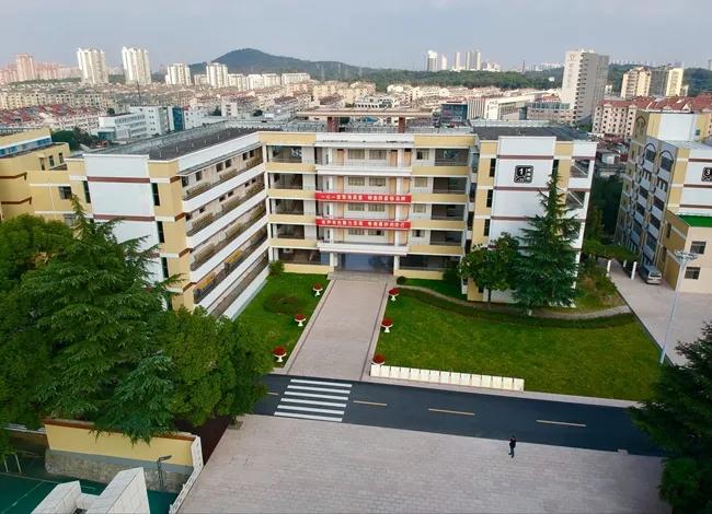 镇江实验高中地址,镇江实验高中怎么样