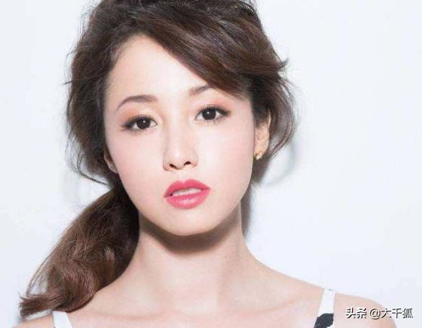 同犯弥天大错，酒井法子努力十年终于复出，泽尻英龙华该好好学学