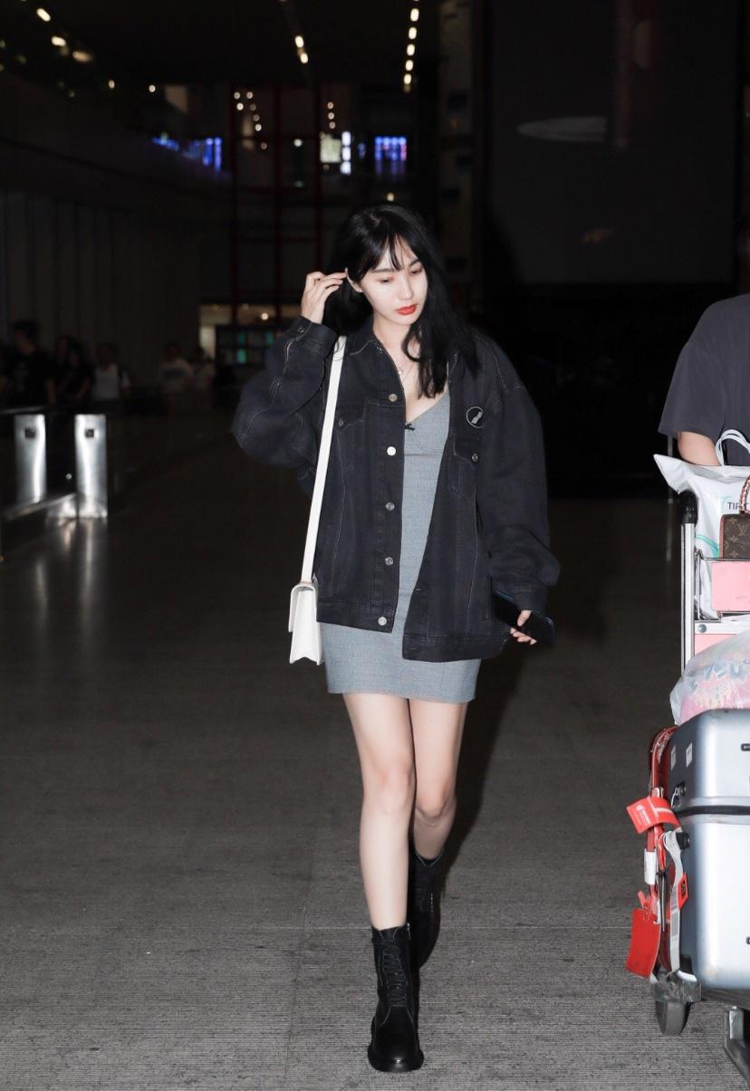 李菲儿休闲造型,李菲儿时尚单品图片