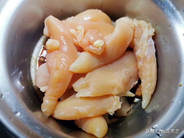 鸡柳怎么炸才能有汁水,鸡柳怎么做嫩而不柴
