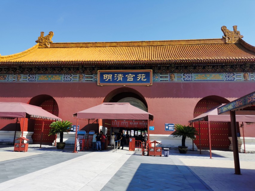 横店影视城广州街香港街春节攻略,广州街香港街和明清宫苑在一起吗