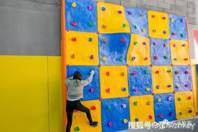 三水奥特莱斯探秘,新昌奥特莱斯是佛罗小镇吗