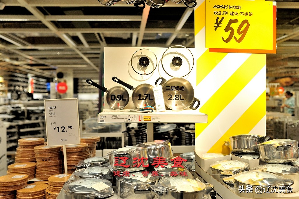 在设计家居的路上一直坚持,在厨房用餐设计