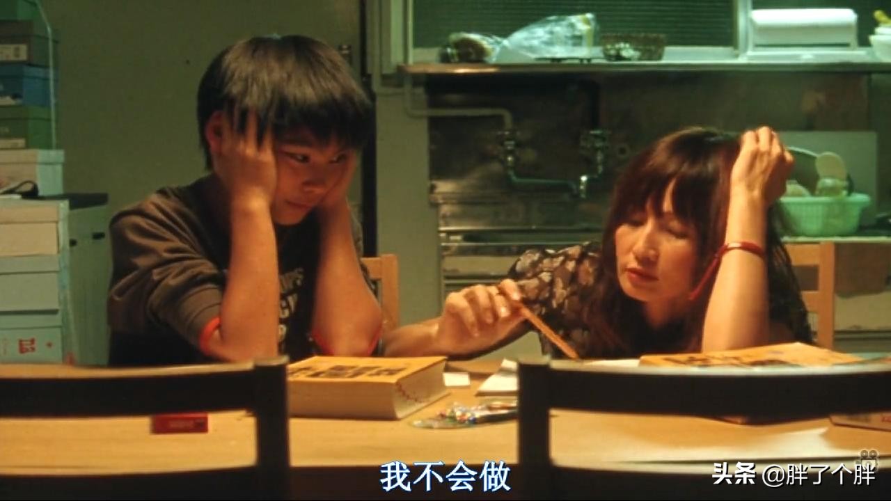 无人知晓：真实事件改编，母亲为和男友同居，抛下四个孩子离去