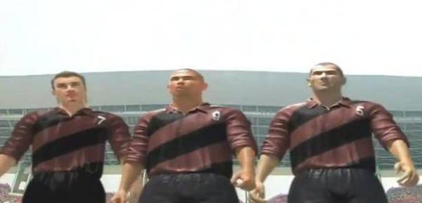 周星驰为什么要拍少林足球,周星驰少林足球讽刺片段