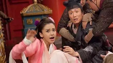 杨颖否认插足李菲儿黄晓明，背后牵连出3段感情6个人的爱恨纠葛