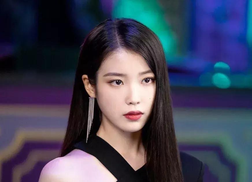 德鲁纳酒店iu紫色礼服片段,iu德鲁纳酒店大结局