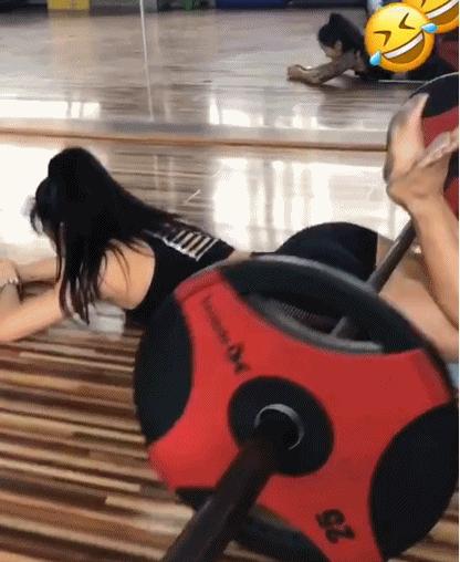 抖音臀腿挑战,抖音挑战腿围