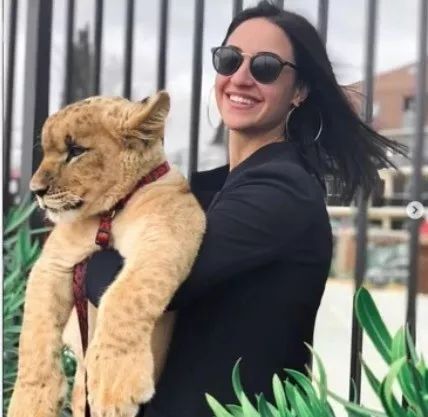 武汉军运会采访外国人,军运会中国军人观看