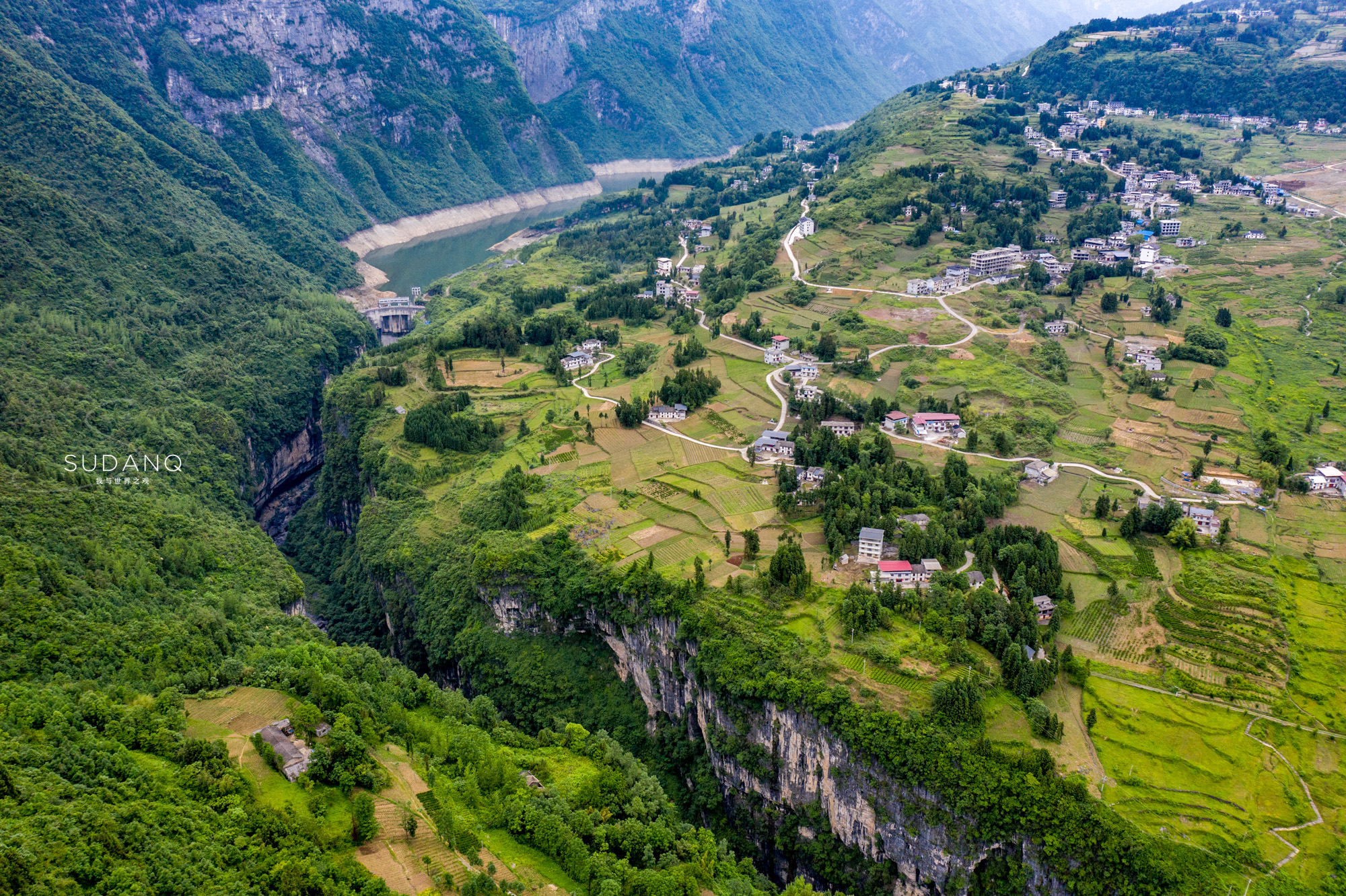 地球最美伤疤马岭河峡谷,地球最美的东非大裂谷