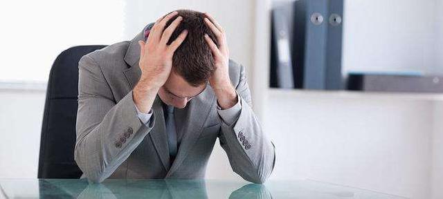 公司裁员又不想给补偿要申请破产,公司变相裁员调岗该怎么办