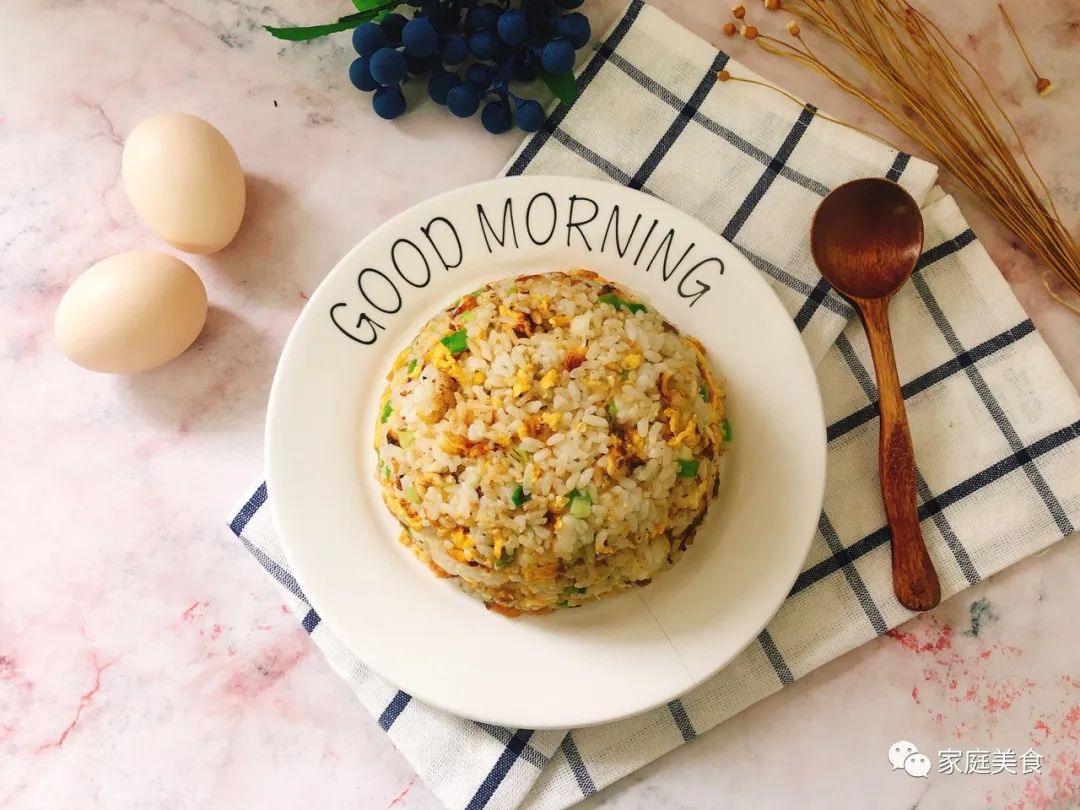 蛋炒饭最简单也最困难，这些窍门能让你的炒饭好吃到不行