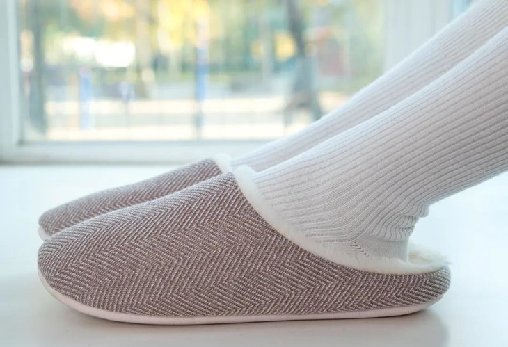 泰国乳胶沙滩拖鞋,泰国乳胶拖鞋最新款