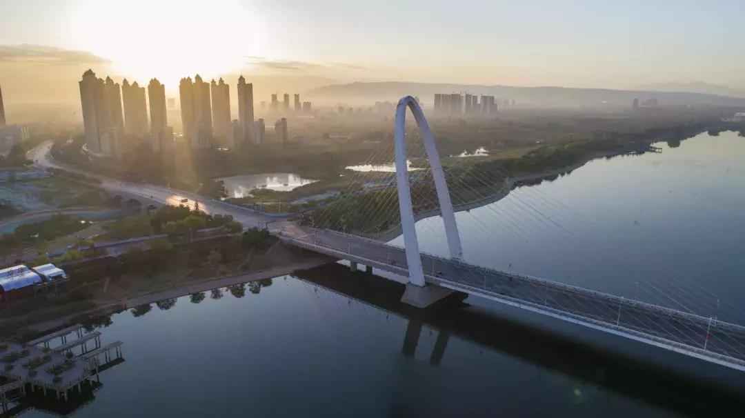 央视西安夜景浐灞,央视新闻直播西安电视台