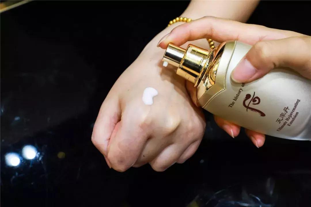 市中心这家高精尖卖场疯狂折扣！直降+团券，送的比买的多