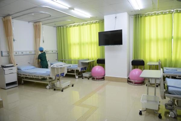 孕晚期高位破水真实经历,一胎破水到生要多久