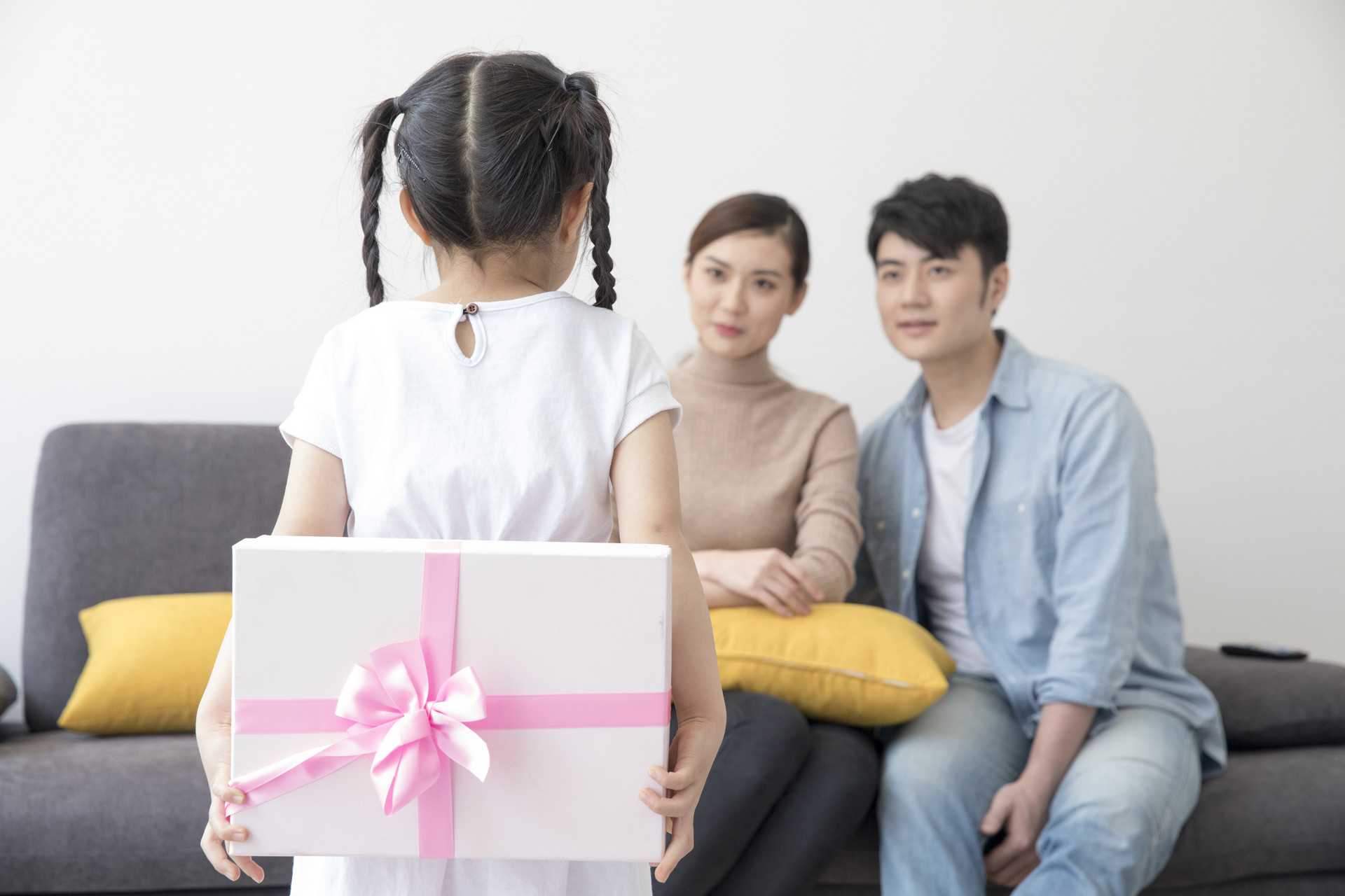 懂得感恩的孩子将来一定会更好,如何培养一个懂得感恩的孩子