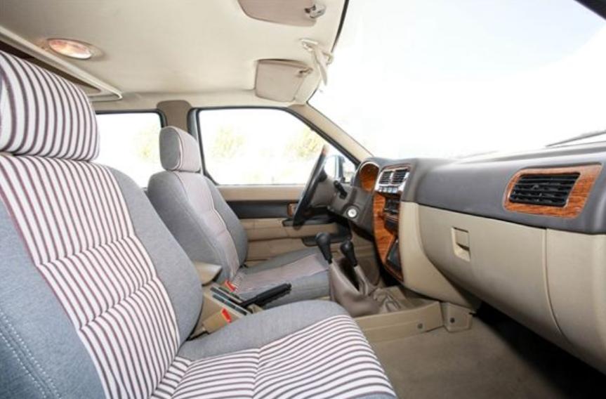 浅色内饰怎么保护,内饰深度清洁保养步骤