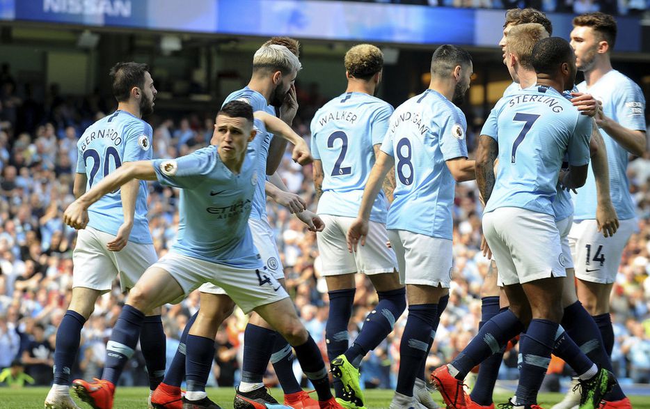 瓜帅怒赞曼城天才少年前途无量！大卫-席尔瓦替代者已经浮出水面