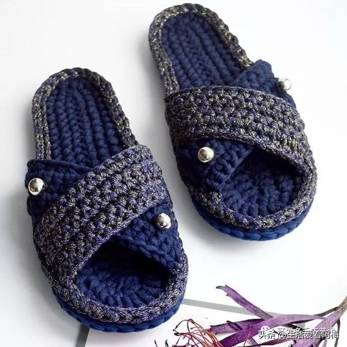 用布条做毛线拖鞋的方法,杂线编织手工拖鞋