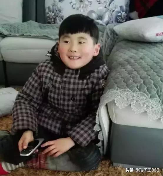 小男孩哭着对妈妈说话的视频,安徽10岁小男孩哭着喊妈妈