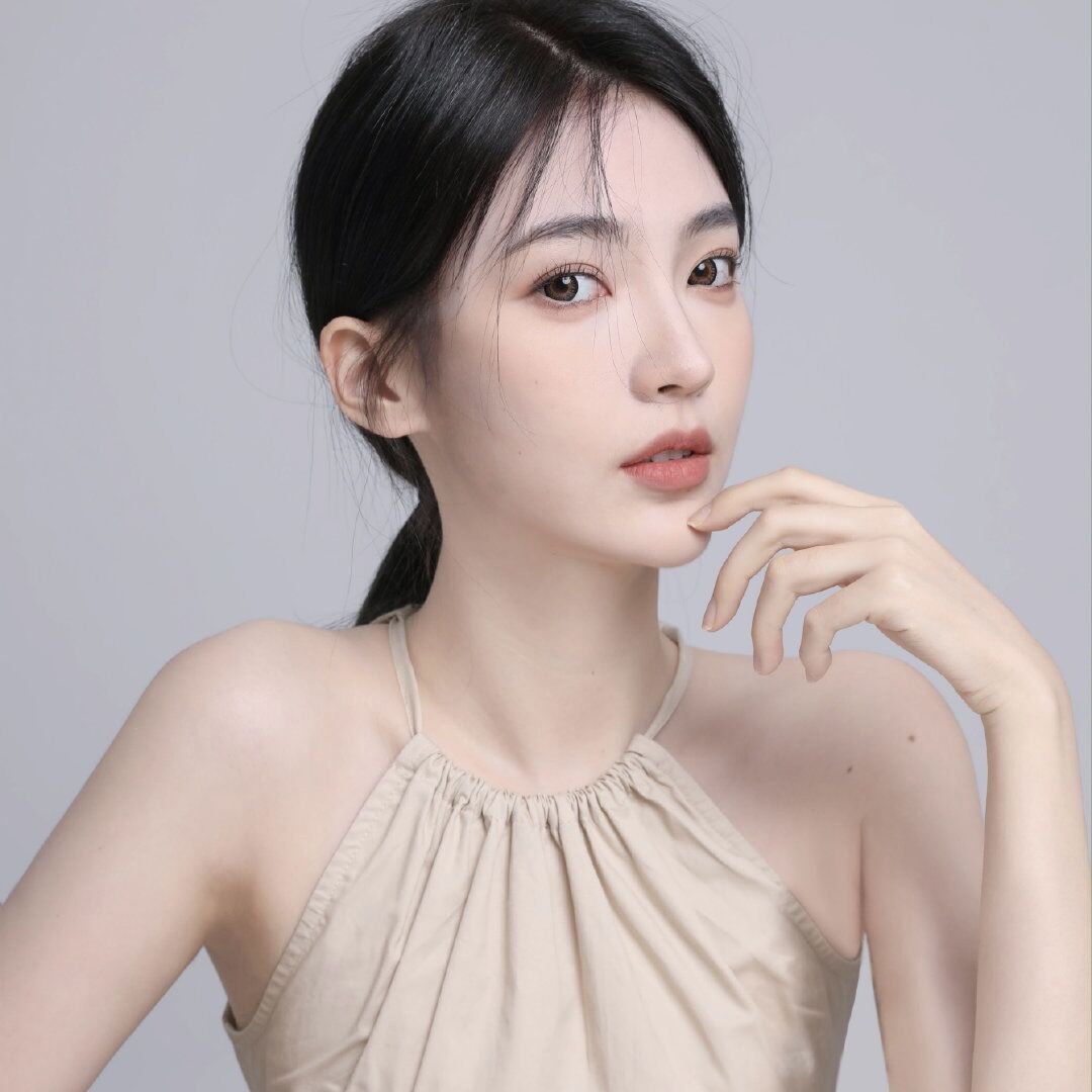 定妆喷雾雅诗兰黛,雅诗兰黛粉底液定妆喷雾