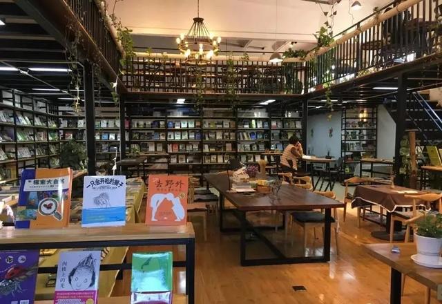 昆明附近一个人玩的地方,昆明周边城市适合一个人去的地方