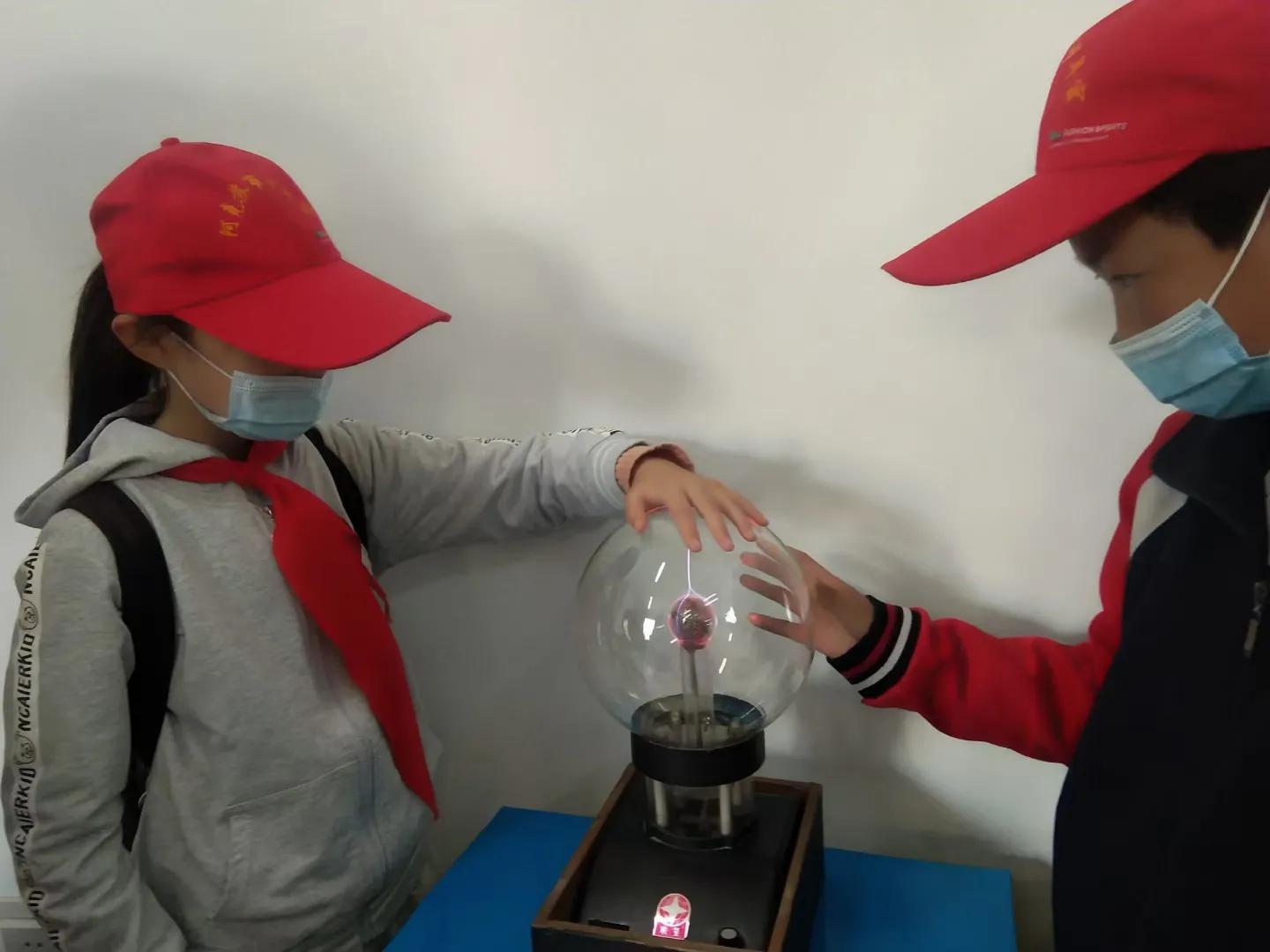 植根爱国情怀,厚植爱国情怀传承红色基因