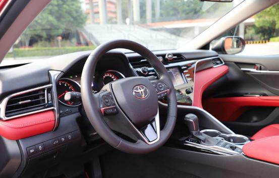 懂你所想，玩转第八代凯美瑞的极致操控