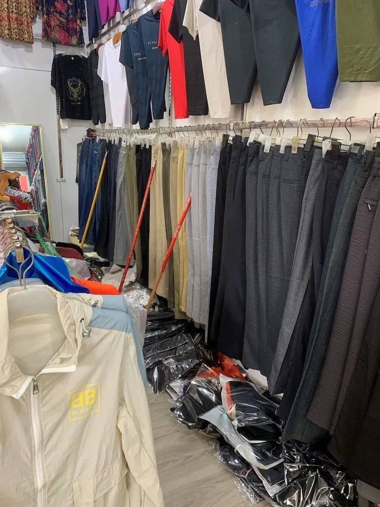 菜市场第一家服装店可以开吗,开在菜市场的服装店生意火爆