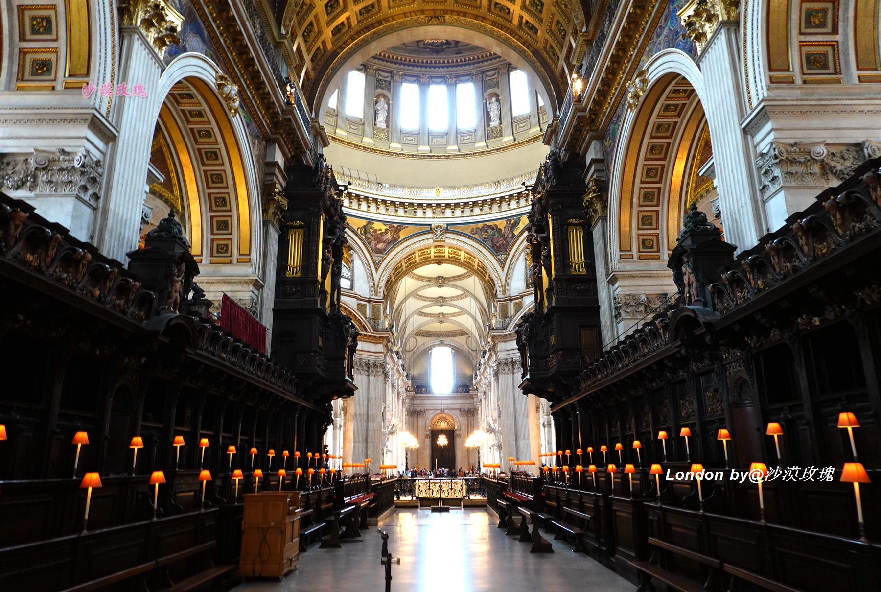 它是世界第五大教堂，曾见证了查尔斯与戴安娜的世纪婚礼