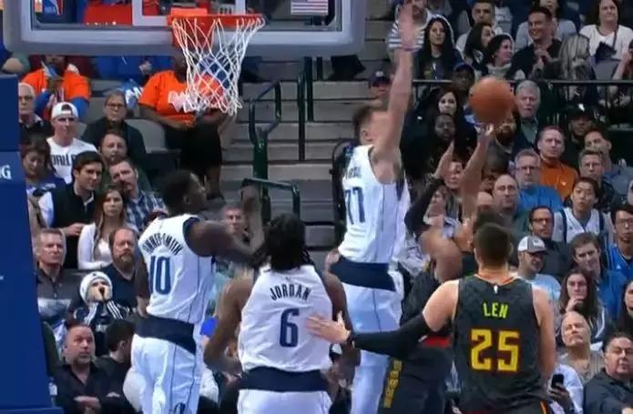 小库里对飙老司机接班人！没想到今天的MVP却是德鲁大叔