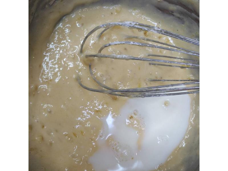 焦糖巧克力香蕉蛋糕做法,红叶谷做鸡蛋糕