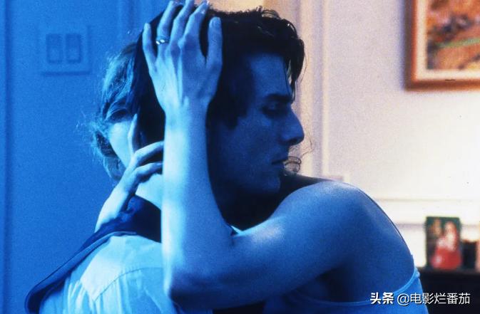 《大开眼戒》：阿汤夫妇在电影公映后离婚，导演在公映前突然死亡