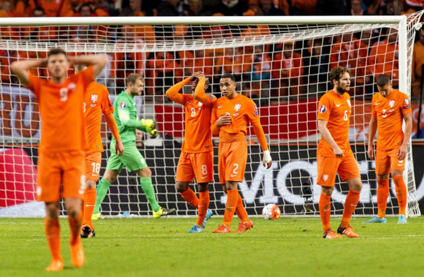 他是一流锋霸也是球队“毒瘤”，鱼跃成永恒经典，35岁仍宝刀不老