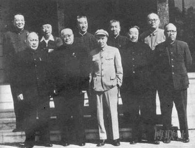 绝版合影视频完整版,80年代怀旧合影图片大全