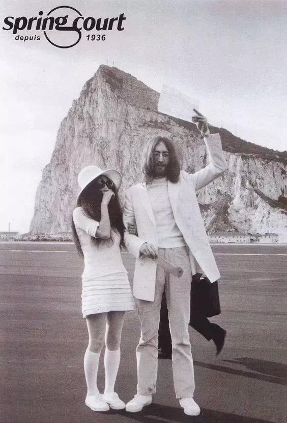 年度最火vans小黑鞋这样穿真酷,穿腻了匡威经典款