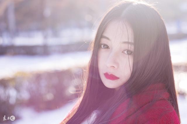 小说：小伙餐厅点最贵酒水，服务员表示四万一瓶，他：那就来六瓶