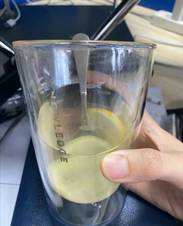 蜂蜜加什么食物睡眠好,奶粉配蜂蜜可促进睡眠吗