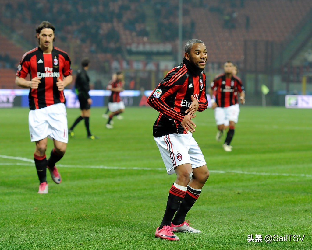 巴西单车少年罗比尼奥动图,单车少年罗比尼奥彩虹过人