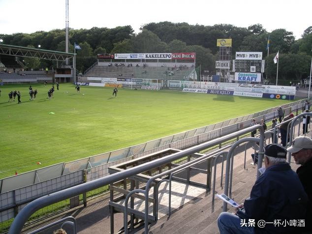 欧洲联赛小型球场有哪些,欧洲五大联赛顶级球场