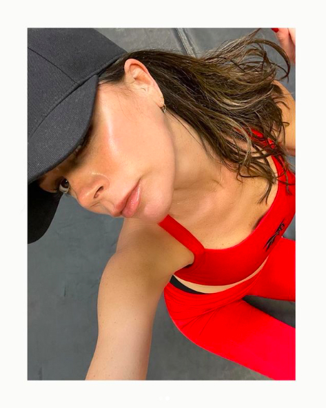 贝嫂贝克汉姆写真照,贝克汉姆一家捧场贝嫂大秀