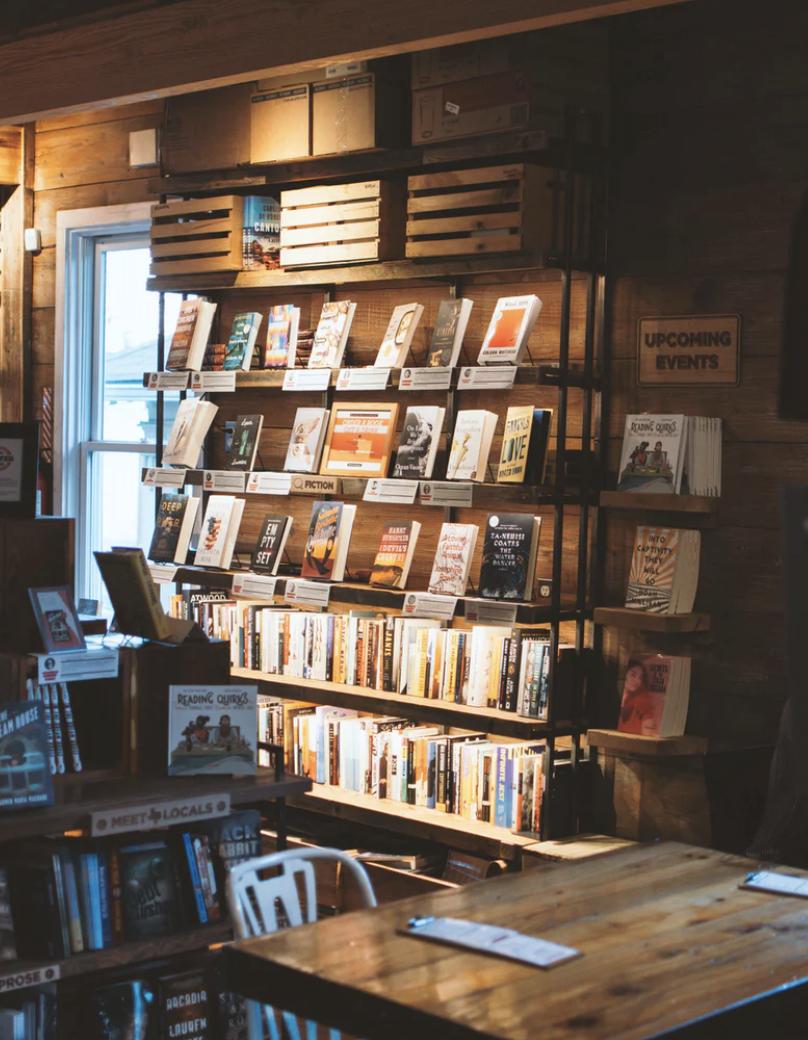 爱是我们唯一值得穿越维度的东西,爱是穿越所有维度的力量