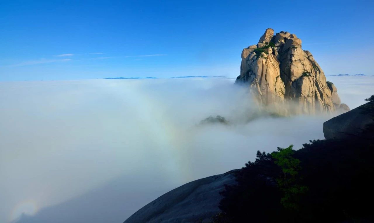 她的名字，我的山