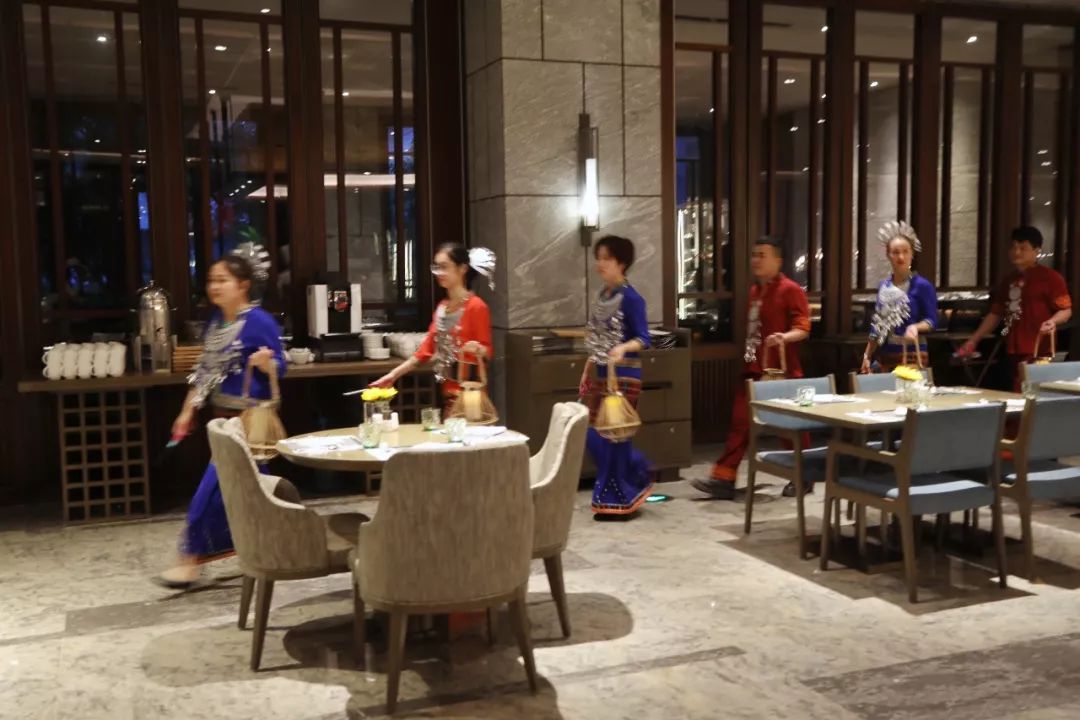 上海去三亚飞到哪里比较划算,上海飞三亚旅游