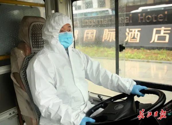 这个春节向所有医务工作者致敬,这个春天致敬最美逆行者