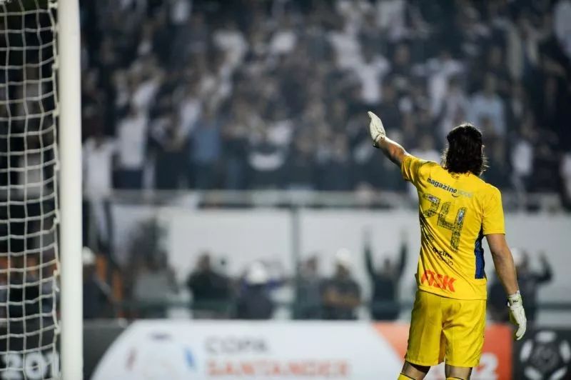 为啥巴西球员不待见贝利,巴西球员为什么钟爱黄色球衣