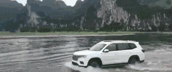 宝马涉水为什么容易熄火,宝马x3涉水熄火维修